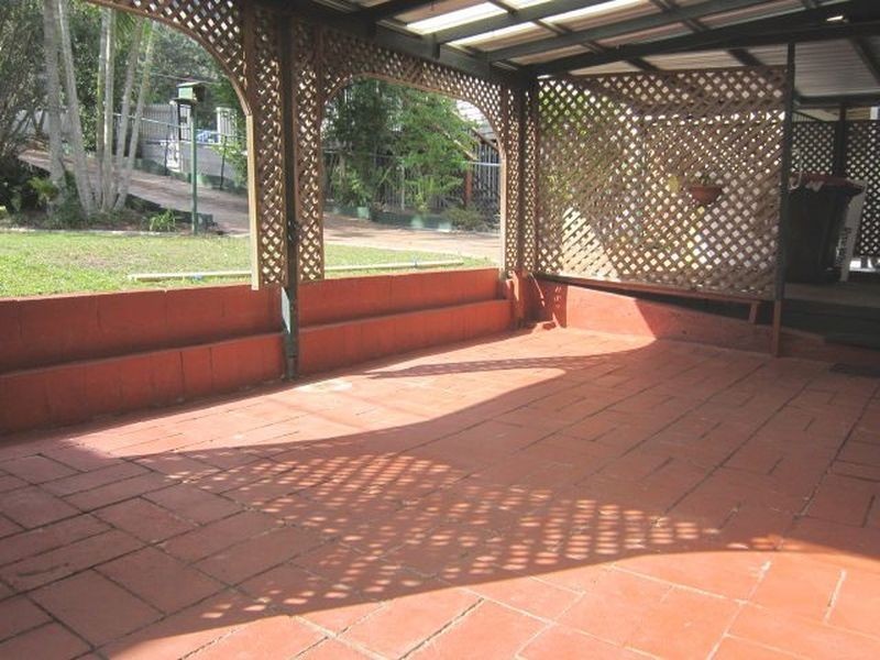 32 Lade Street, Coorparoo QLD 4151