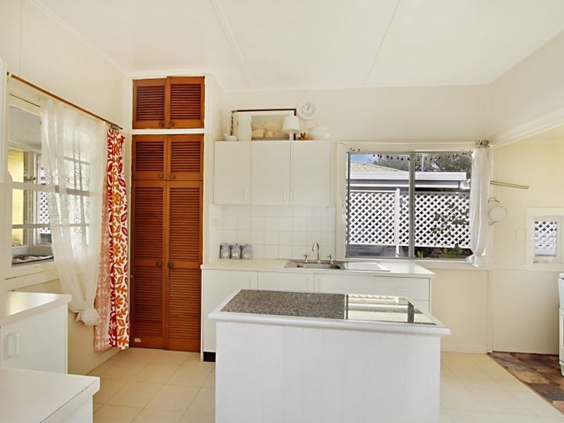 3 Cradock Street, Holland Park QLD 4121