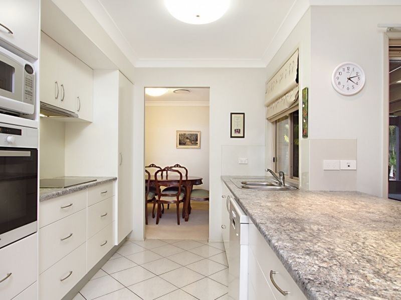 61 Nardie Street, Eight Mile Plains QLD 4113