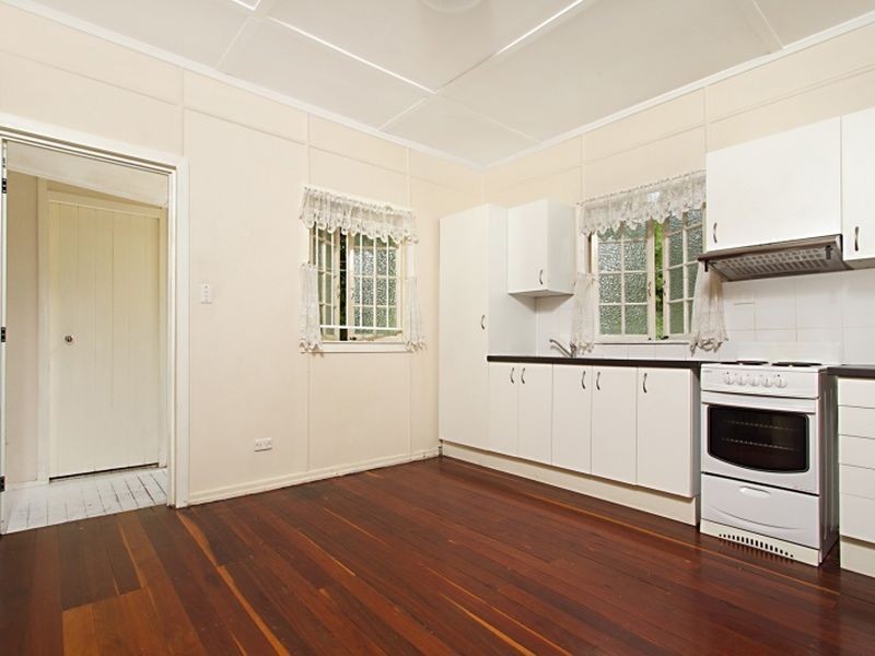 286 Bennetts Road, Norman Park QLD 4170