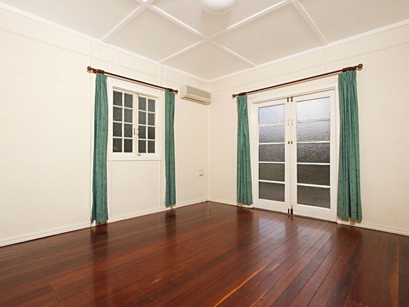 286 Bennetts Road, Norman Park QLD 4170
