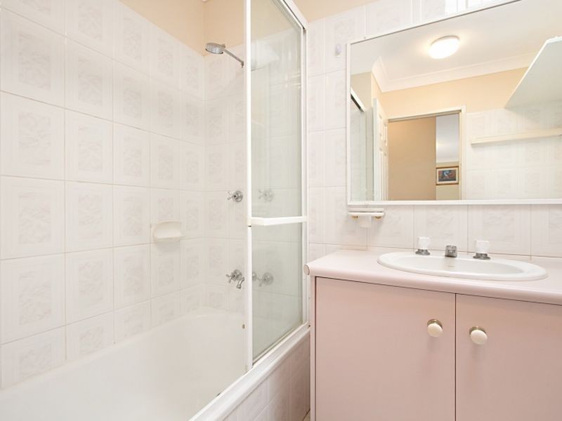 6/94 Cavendish Road, Coorparoo QLD 4151