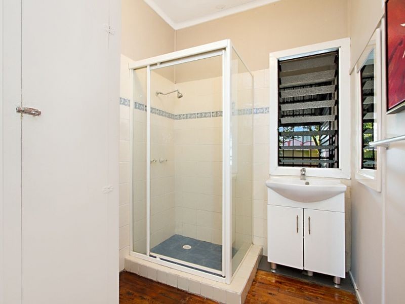 57 Gladstone Street, Coorparoo QLD 4151