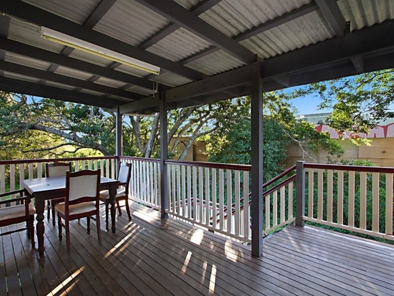 57 Gladstone Street, Coorparoo QLD 4151