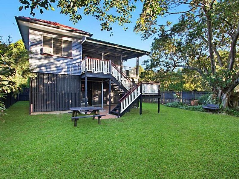 57 Gladstone Street, Coorparoo QLD 4151