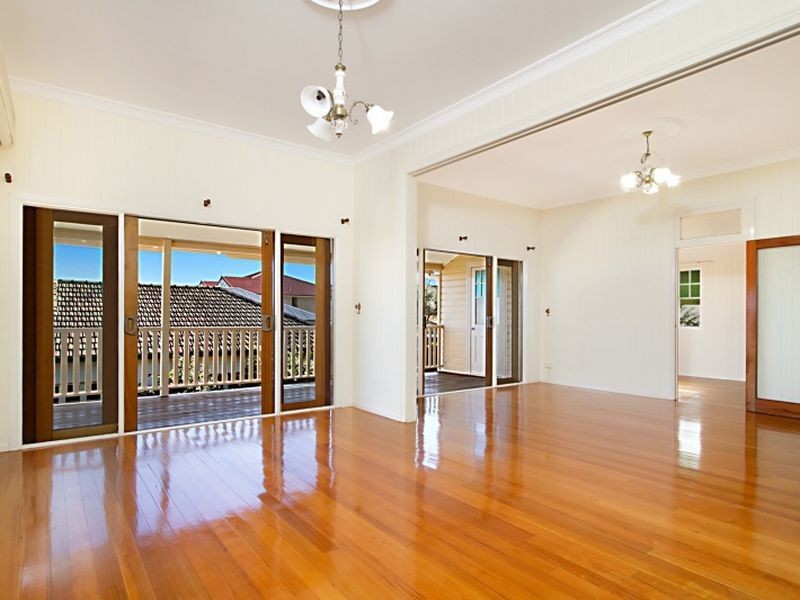 52 Amelia Street, Coorparoo QLD 4151