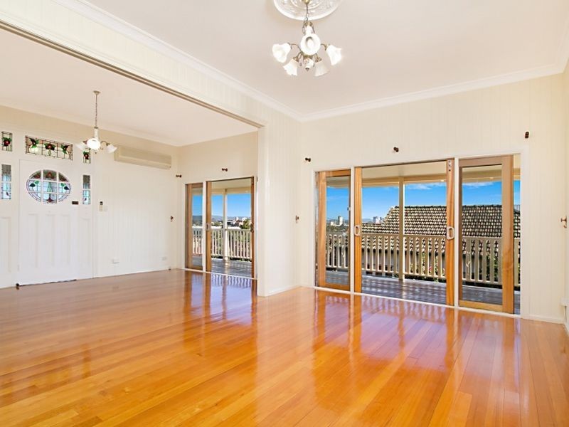 52 Amelia Street, Coorparoo QLD 4151