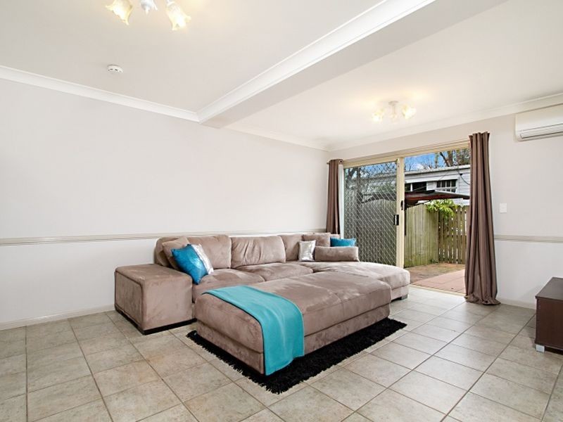 1/55 Railway Parade, Norman Park QLD 4170