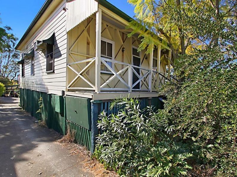 1/46 – 48 Tiber Street, Coorparoo QLD 4151