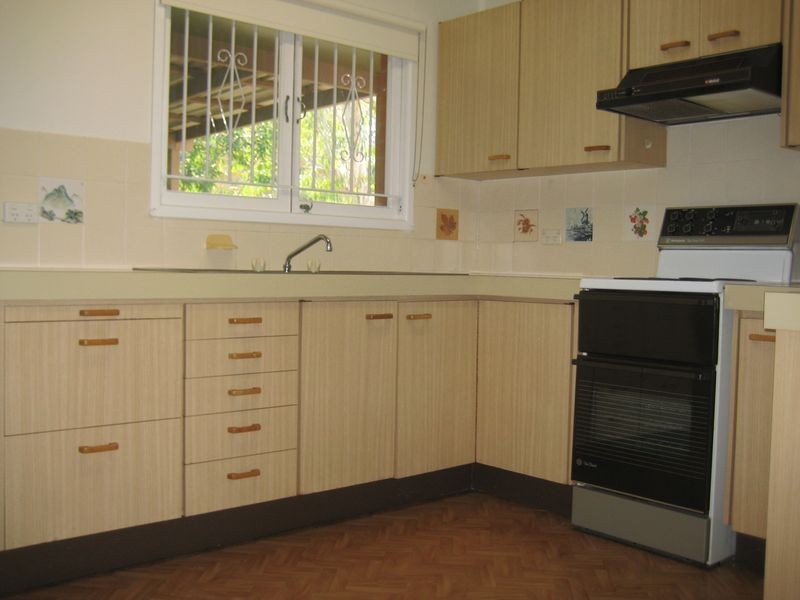 2/5 McLay Street, Coorparoo QLD 4151