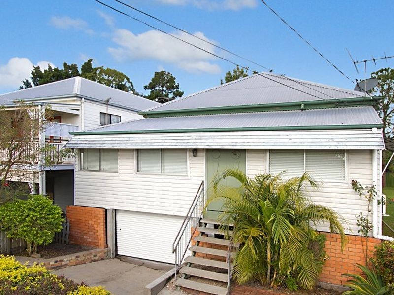 24 Gladstone Street, Coorparoo QLD 4151