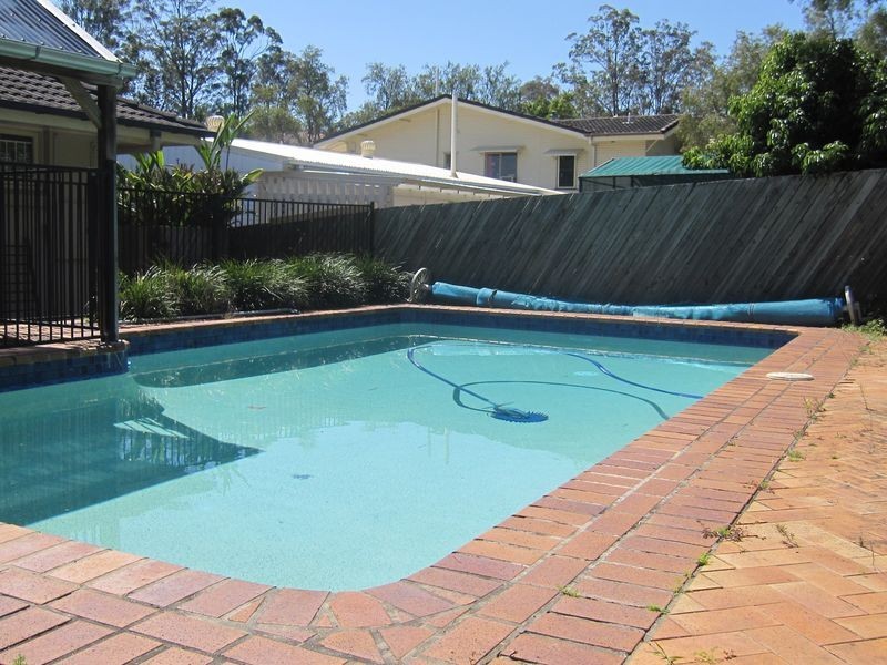 433 Nursery Road, Holland Park QLD 4121