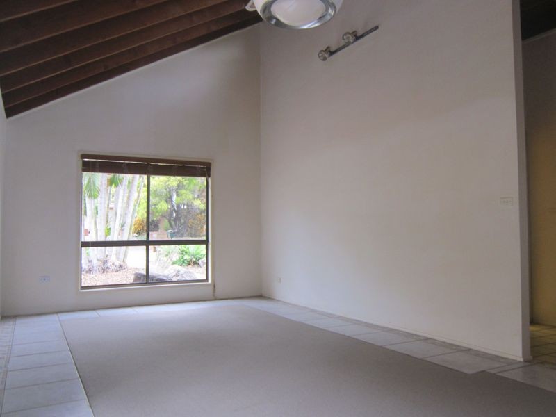 12 Agate Street, Camp Hill QLD 4152