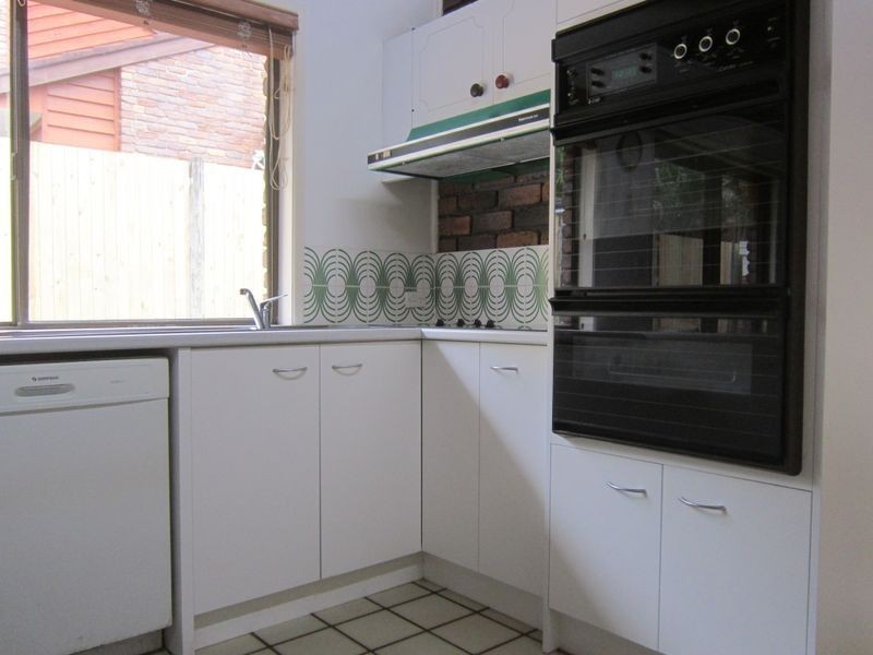 12 Agate Street, Camp Hill QLD 4152