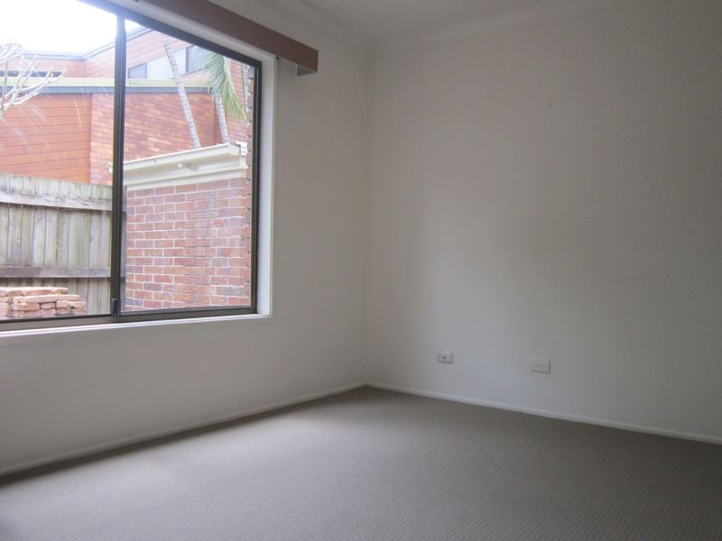 12 Agate Street, Camp Hill QLD 4152