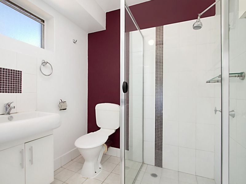 2/73 Chatsworth Road, Greenslopes QLD 4120