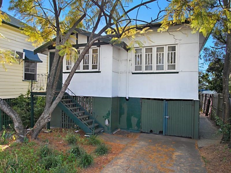 2/46 – 48 Tiber Street, Coorparoo QLD 4151