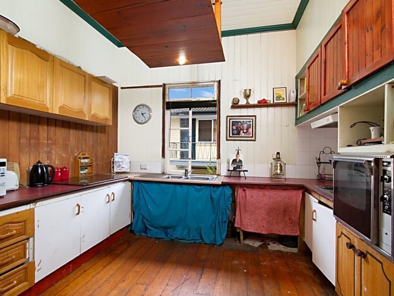 47 Macaulay Street, Coorparoo QLD 4151