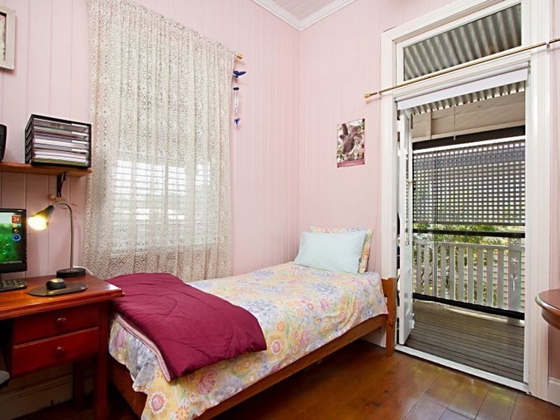 105 Milsom Street, Coorparoo QLD 4151