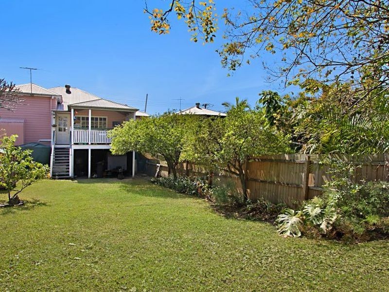 105 Milsom Street, Coorparoo QLD 4151