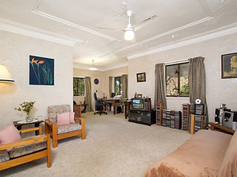 17 Dale Street, Coorparoo QLD 4151