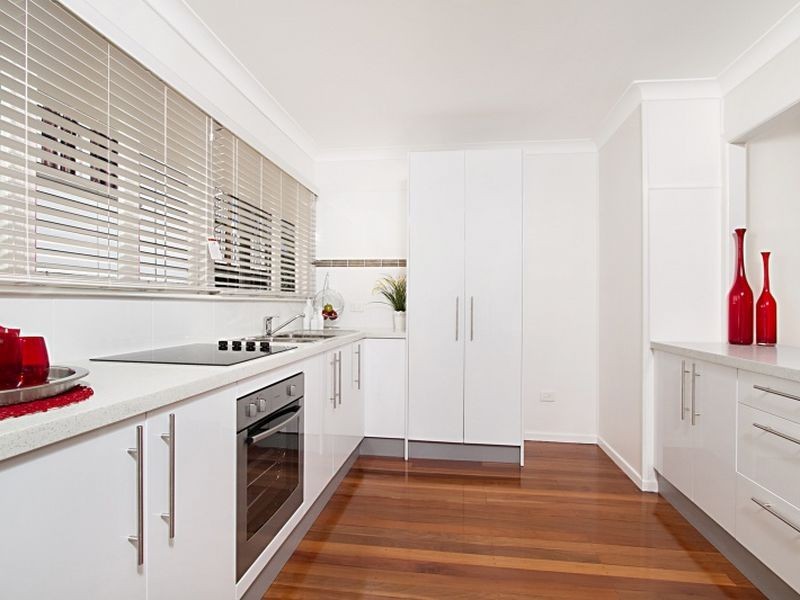 2/11 Henry Street, Greenslopes QLD 4120