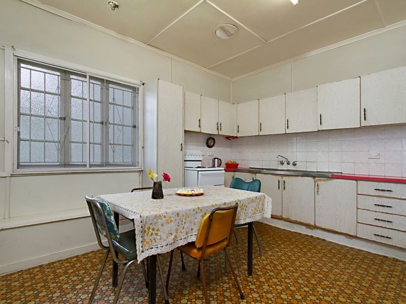 74 Eva Street, Coorparoo QLD 4151