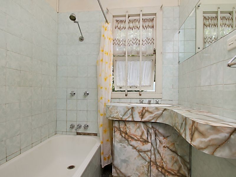 74 Eva Street, Coorparoo QLD 4151