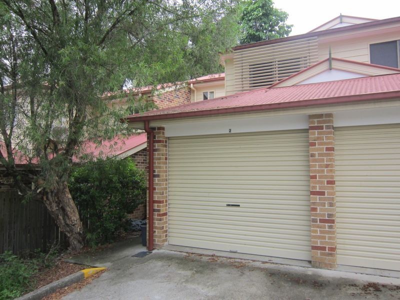 2/55 Railway Parade, Norman Park QLD 4170