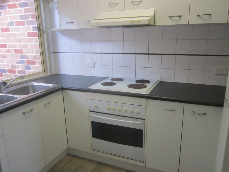 2/55 Railway Parade, Norman Park QLD 4170