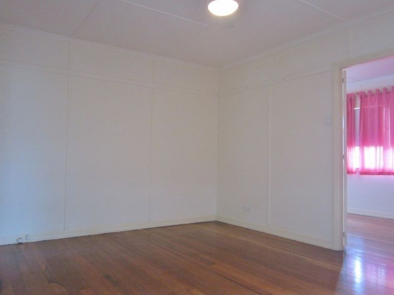 36 Oakfield Street, Mount Gravatt East QLD 4122