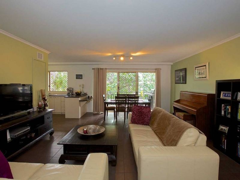 3/6 Pear Street, Greenslopes QLD 4120