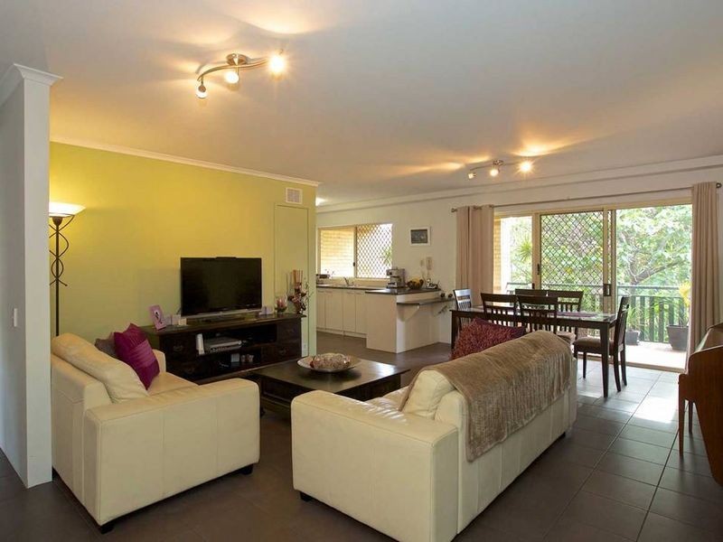 3/6 Pear Street, Greenslopes QLD 4120