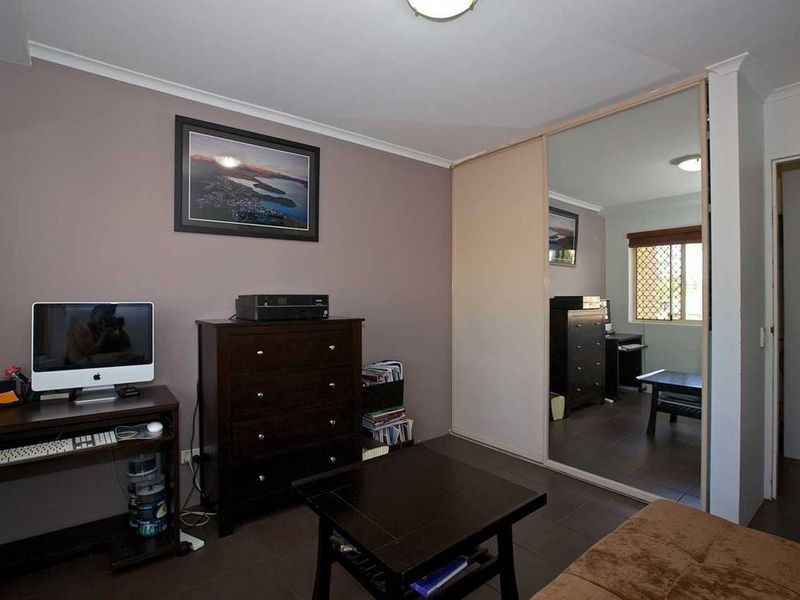 3/6 Pear Street, Greenslopes QLD 4120