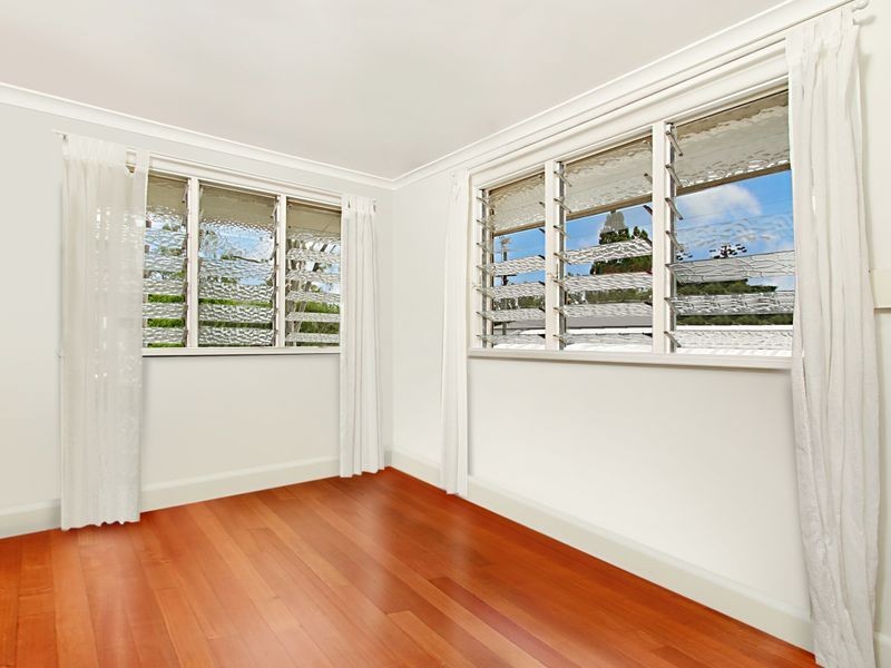 2 Greens Road, Coorparoo QLD 4151