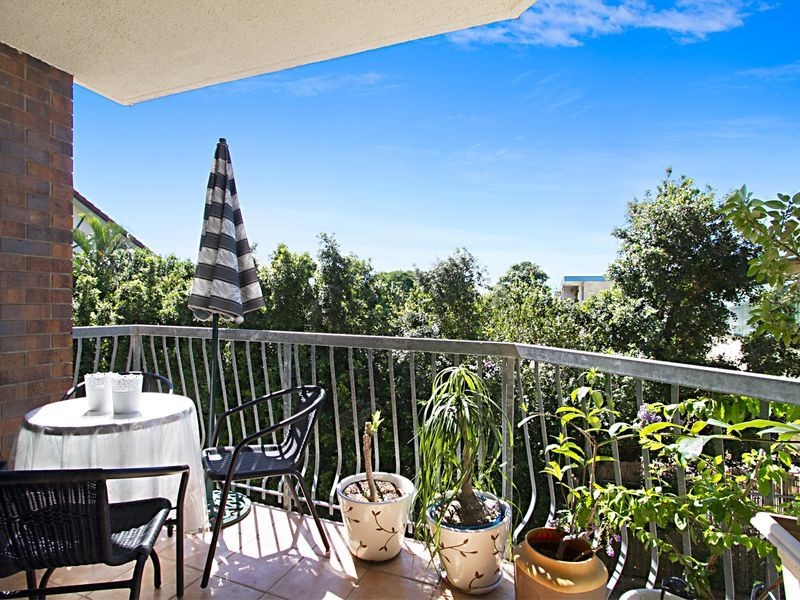 3/46 Eighth Avenue, Coorparoo QLD 4151