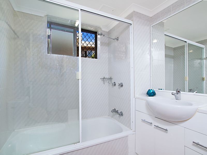 3/46 Eighth Avenue, Coorparoo QLD 4151