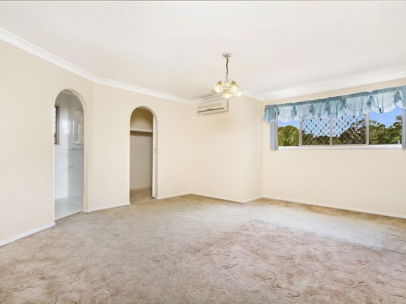 25 Blue Grass Crescent, Eight Mile Plains QLD 4113