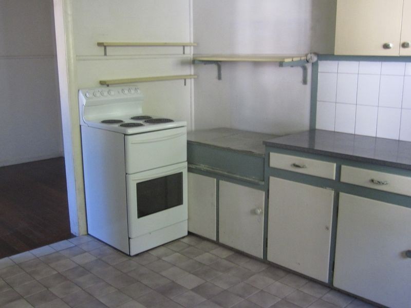 92 Dickenson Street, Carina QLD 4152