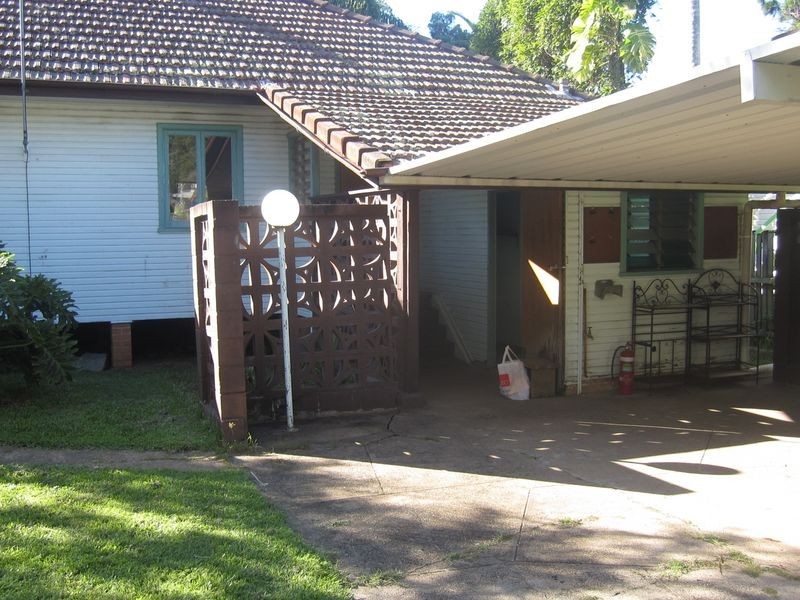 92 Dickenson Street, Carina QLD 4152