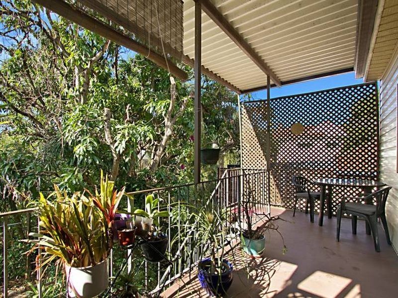 17 Dale Street, Coorparoo QLD 4151