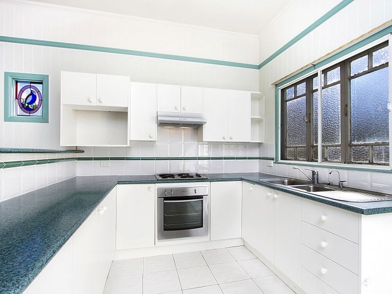 92 MacDonald Street, Norman Park QLD 4170