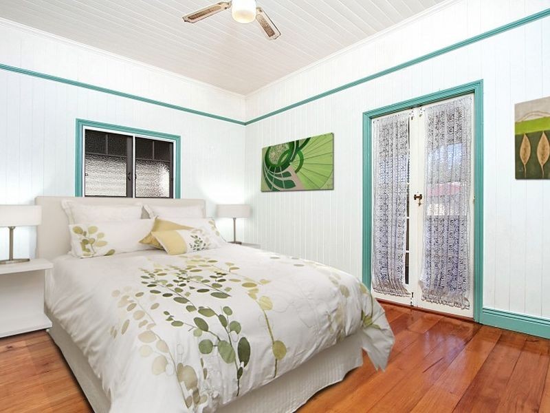 92 MacDonald Street, Norman Park QLD 4170