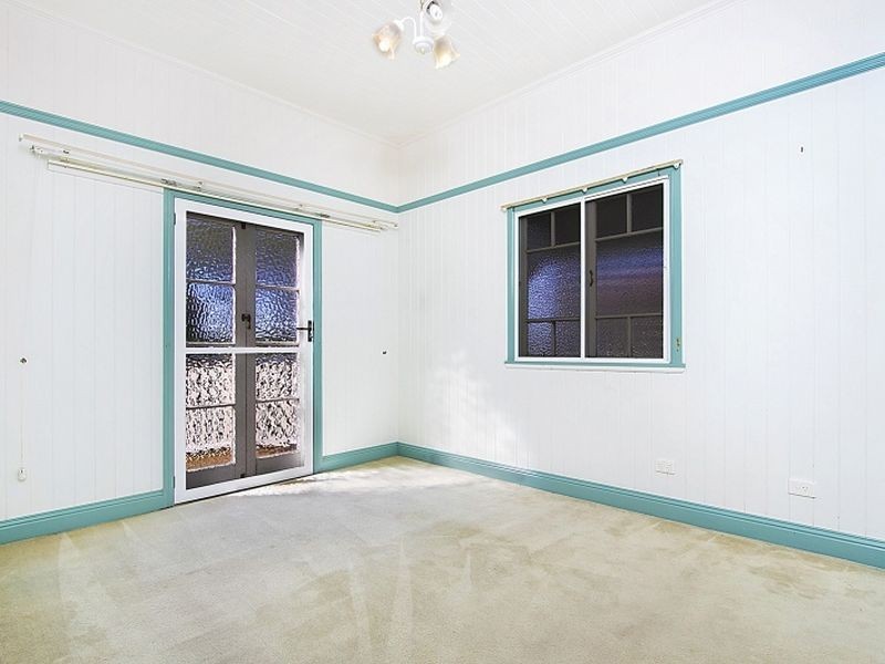 92 MacDonald Street, Norman Park QLD 4170