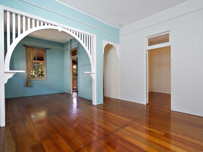 14 Railway Street, Woolloongabba QLD 4102