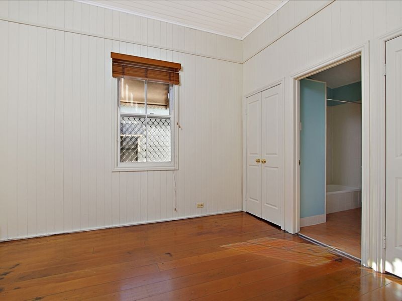 14 Railway Street, Woolloongabba QLD 4102