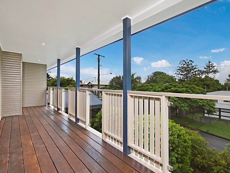 25 Salisbury Street, Coorparoo QLD 4151