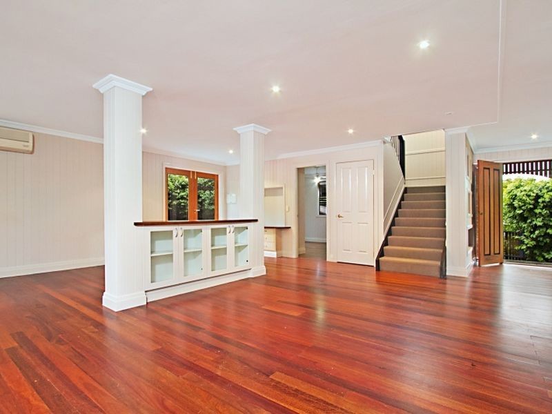 25 Salisbury Street, Coorparoo QLD 4151