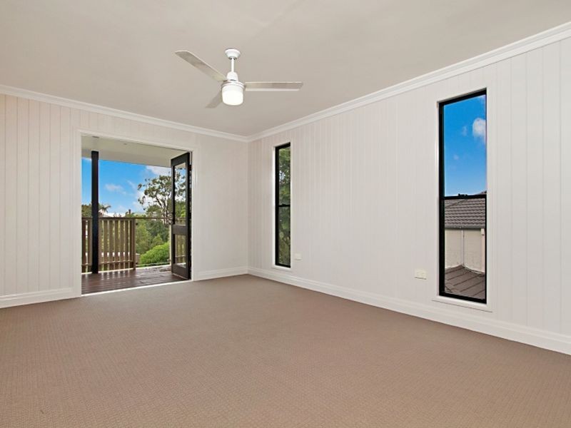 25 Salisbury Street, Coorparoo QLD 4151