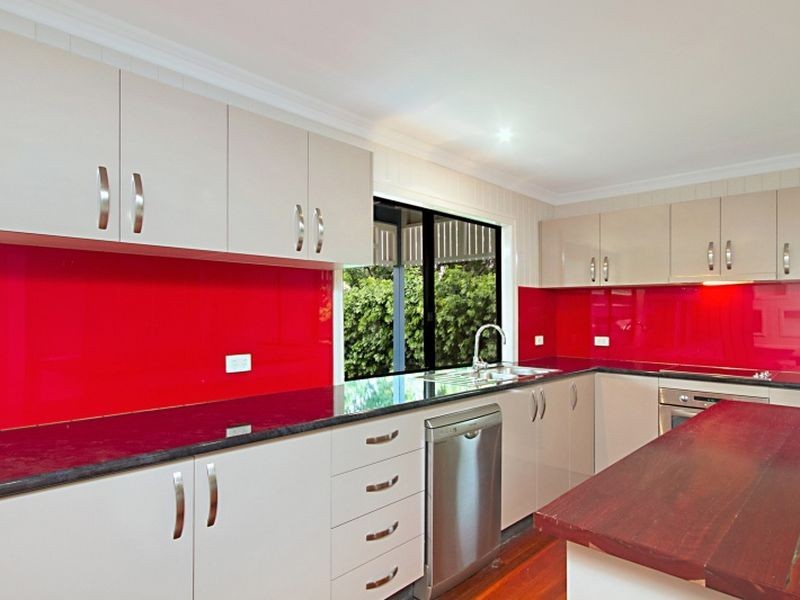 25 Salisbury Street, Coorparoo QLD 4151